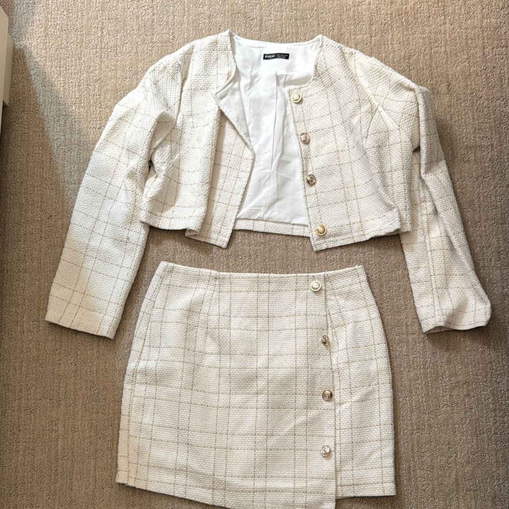 Elegant Cream Skirt Set